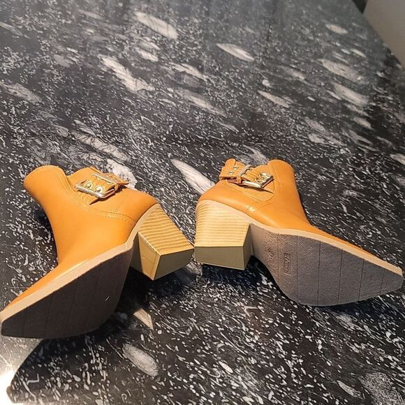 BRAND NEW FOREVER POINTED TOE PULL-ON STYLE BOOT - Picture 14 of 16